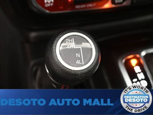 Used 2022 Jeep Gladiator Rubicon AWD/4WD image 27