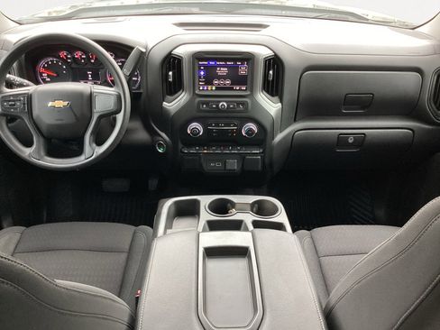 Used 2023 Chevrolet Silverado 1500 Custom image 4