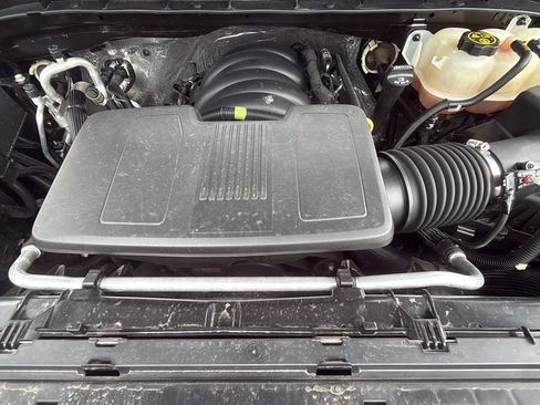 Used 2020 Chevrolet Silverado 1500 Custom w/ Custom Value Package AWD/4WD image 20