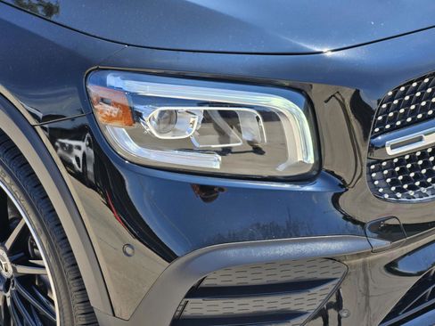 Certified 2023 Mercedes-Benz GLB 250 image 27