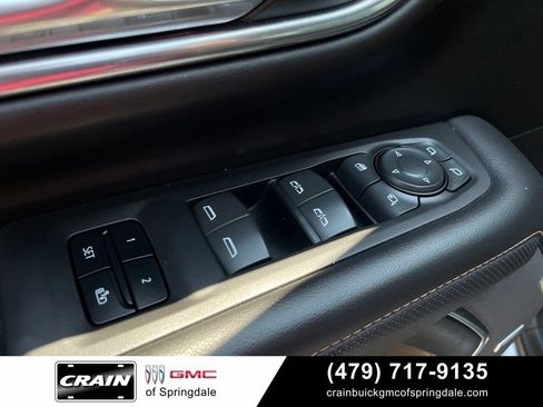 Used 2024 GMC Yukon AT4 w/ Technology Package AWD/4WD image 12