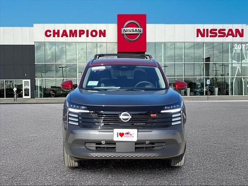 New 2026 Nissan Kicks SR image 2