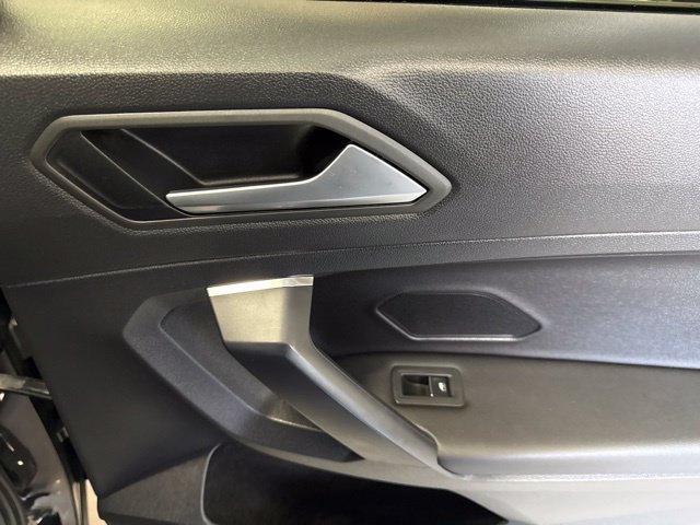 Used 2021 Volkswagen Tiguan SE R-Line AWD/4WD image 49