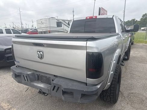 Used 2016 RAM 2500 SLT AWD/4WD image 4