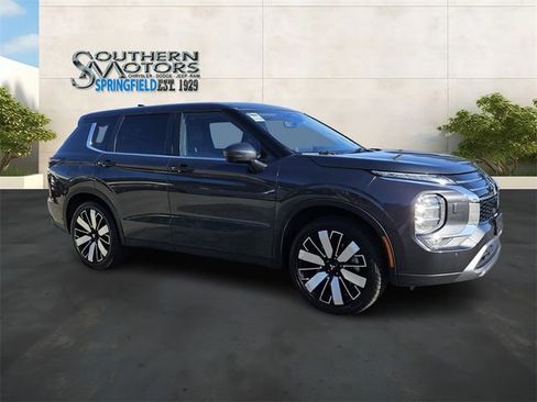 Used 2025 Mitsubishi Outlander SE AWD/4WD image 7