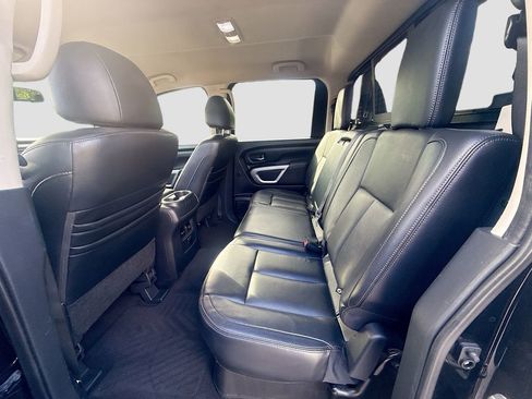 Used 2017 Nissan Titan SL image 26