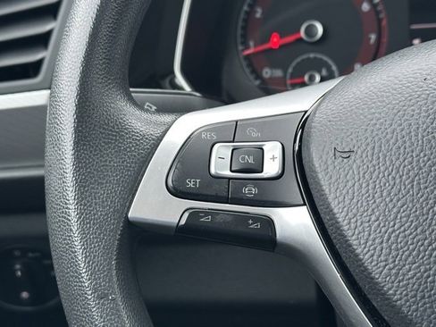 Used 2019 Volkswagen Jetta image 38