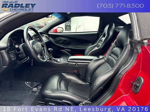 Used 2004 Chevrolet Corvette Convertible w/ Preferred Equipment Group RWD image 23