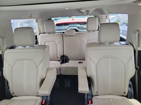Used 2023 Ford Expedition Max Limited AWD/4WD image 10