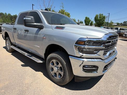 New 2026 RAM 2500 Big Horn AWD/4WD image 5