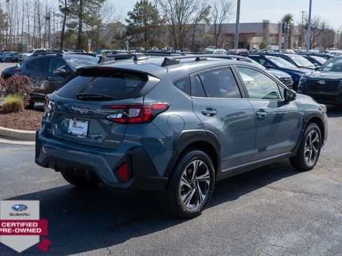 Used 2024 Subaru Crosstrek 2.0i Premium image 3