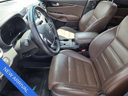 Used 2020 Kia Sorento SX image 11
