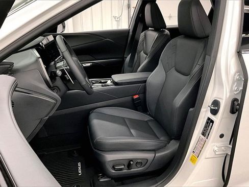 Used 2025 Lexus RX 350 Premium w/ Convenience Package image 20