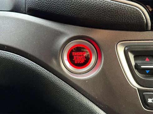 Used 2022 Honda Pilot Sport image 28