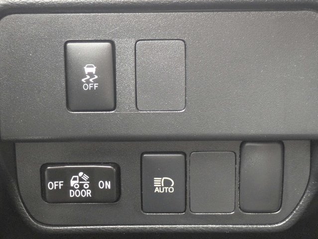 Used 2021 Toyota Tacoma SR5 RWD image 23