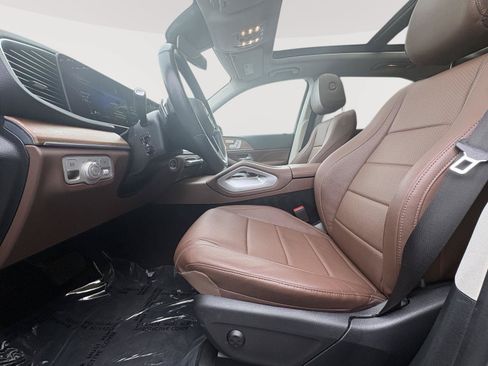 Used 2024 Mercedes-Benz GLE 350 4MATIC image 4