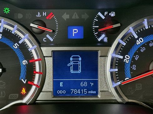 Used 2018 Toyota 4Runner TRD Pro AWD/4WD image 12