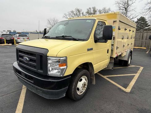 Used 2022 Ford E-450 and Econoline 450 Super Duty image 24