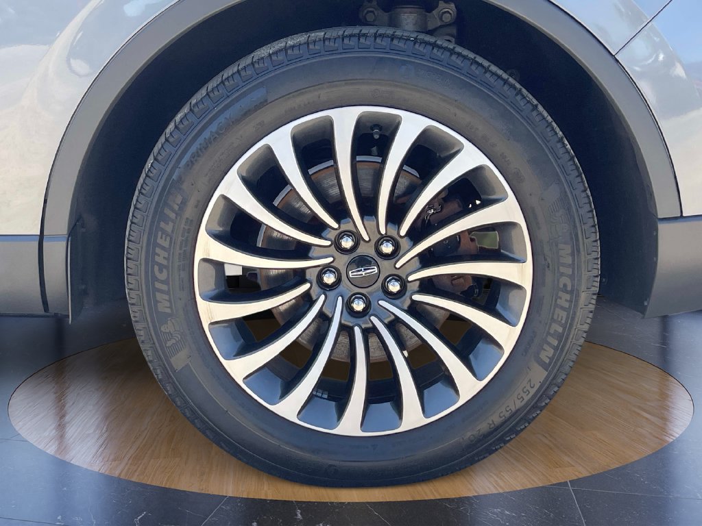 Certified 2023 Lincoln Aviator 2WD w/ Premium Package image 30