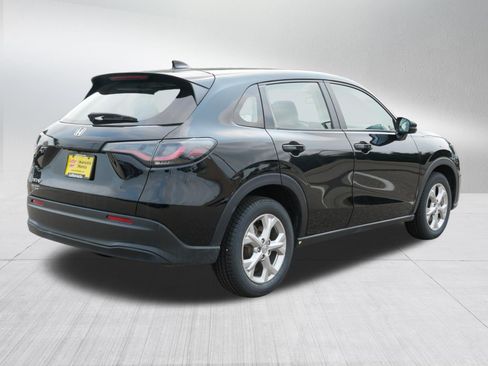 Certified 2025 Honda HR-V LX image 7
