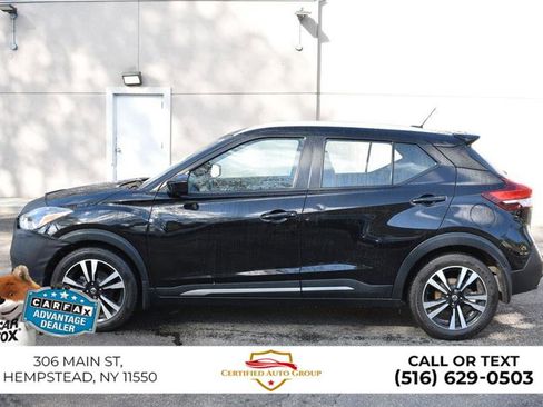 Used 2020 Nissan Kicks SR image 9