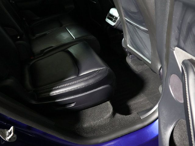 Used 2024 Tesla Model Y Long Range AWD/4WD image 31