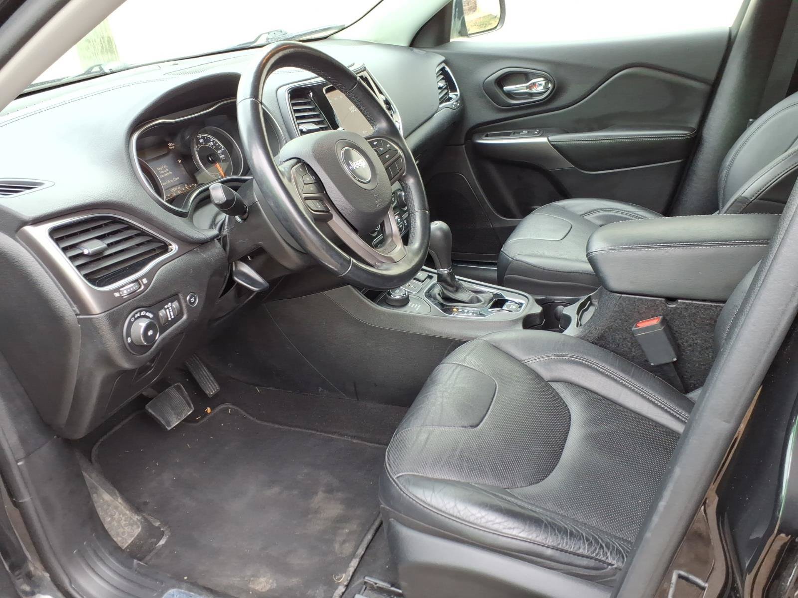Used 2020 Jeep Cherokee Limited AWD/4WD image 10