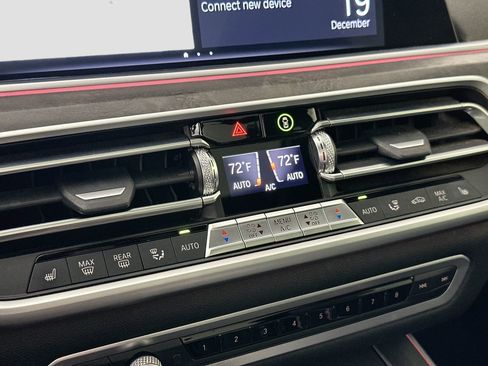 Used 2022 BMW X5 xDrive40i w/ Climate Comfort Package image 16