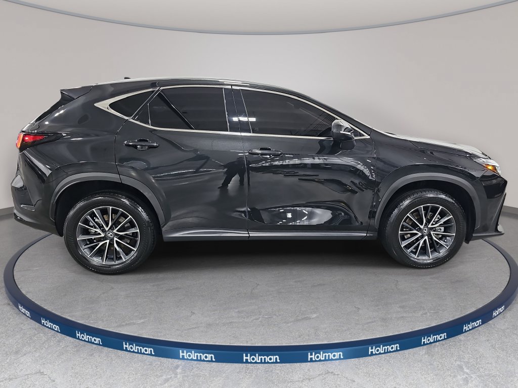 Used 2025 Lexus NX 250 FWD w/ Cold Area Package image 5