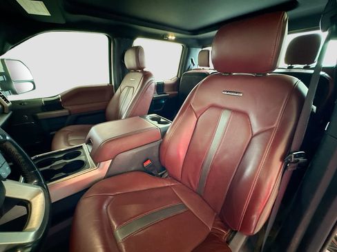 Used 2022 Ford F250 Platinum w/ FX4 Off-Road Package image 21