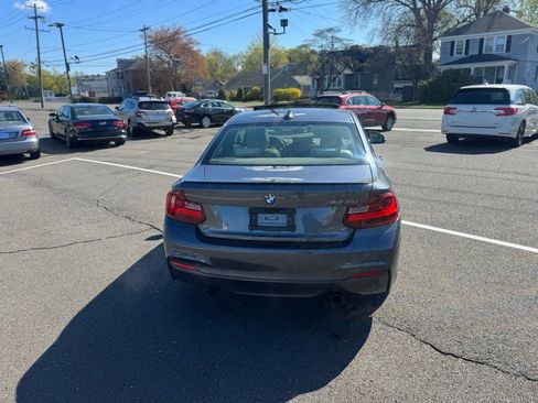 Used 2015 BMW M235i Coupe RWD image 9