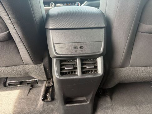 Used 2025 Chevrolet Equinox LT image 23