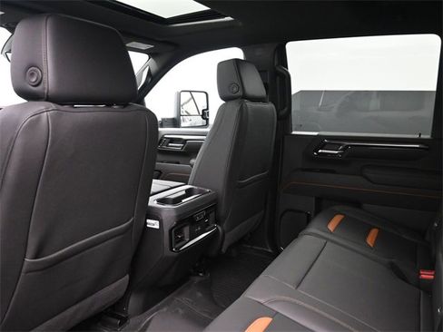 New 2026 GMC Sierra 2500 AT4 w/ AT4 Premium Plus Package image 11