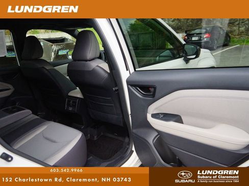 Certified 2025 Subaru Forester Premium AWD/4WD image 25