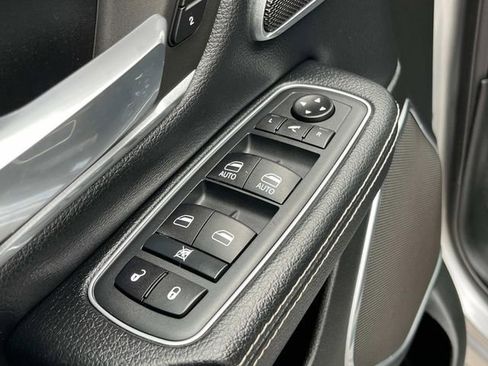 Certified 2020 RAM 1500 Laramie AWD/4WD image 16