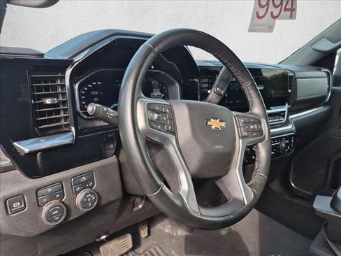 Used 2025 Chevrolet Silverado 2500 LT w/ Convenience Package AWD/4WD image 9