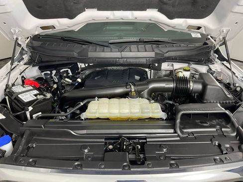 Used 2023 Ford F150 XLT AWD/4WD image 9