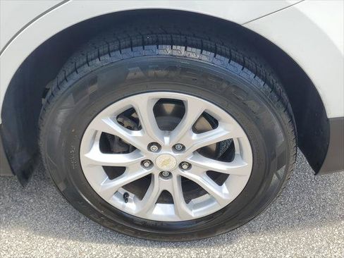 Used 2020 Chevrolet Equinox LT FWD image 7