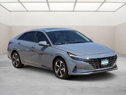 Used 2023 Hyundai Elantra Limited
