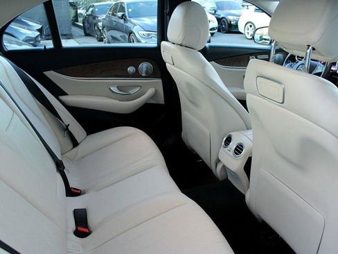 Used 2018 Mercedes-Benz E 300 image 18