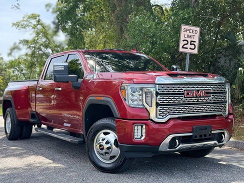 Used 2020 GMC Sierra 3500 Denali w/ Denali Ultimate Package AWD/4WD image 4
