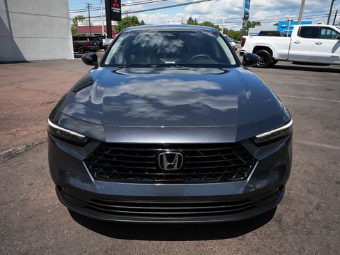 Used 2025 Honda Accord SE image 2