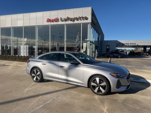 Used 2025 Audi A5 2.0T Premium Plus w/ Convenience Package image 10