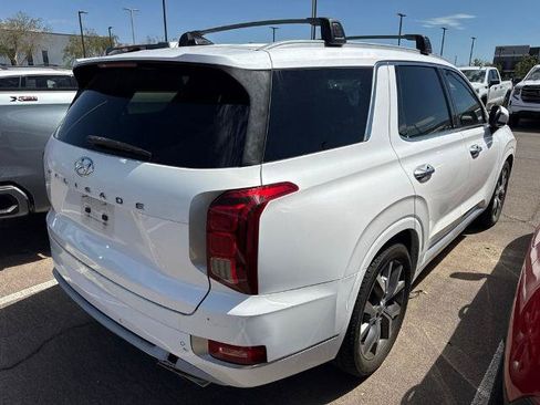 Used 2021 Hyundai Palisade Limited FWD image 3
