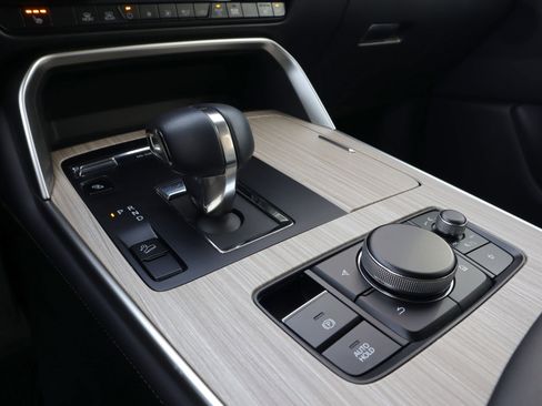 Certified 2024 MAZDA CX-90 Plug-In Hybrid w/ Premium Pkg image 15