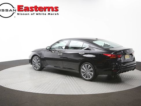 Used 2024 Nissan Altima 2.5 SL AWD/4WD image 59