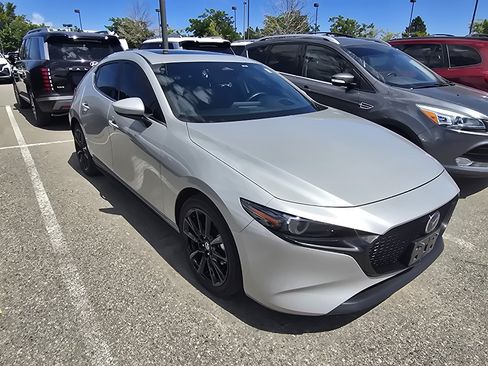 Used 2024 MAZDA MAZDA3 s FWD image 8