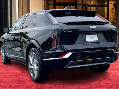 New 2026 Cadillac Optiq Luxury 1 image 4