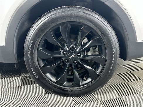 Used 2020 Kia Sorento EX image 35