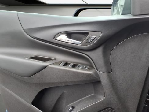 Certified 2024 Chevrolet Equinox LT FWD image 22